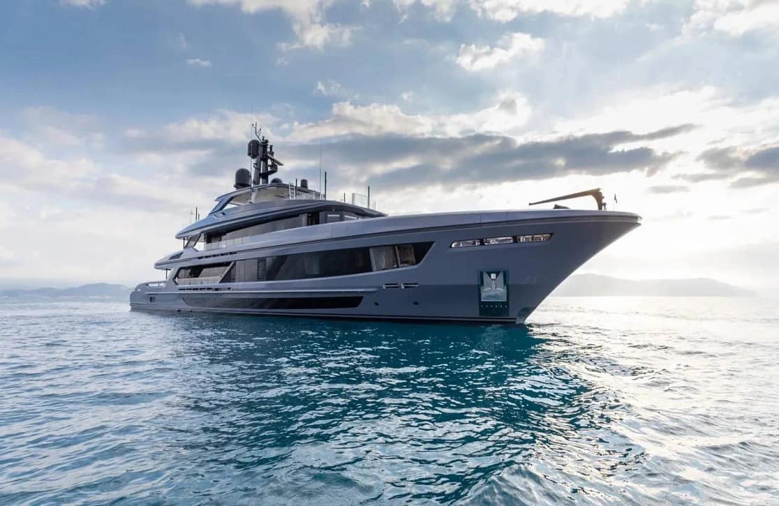 An image of Akula yacht