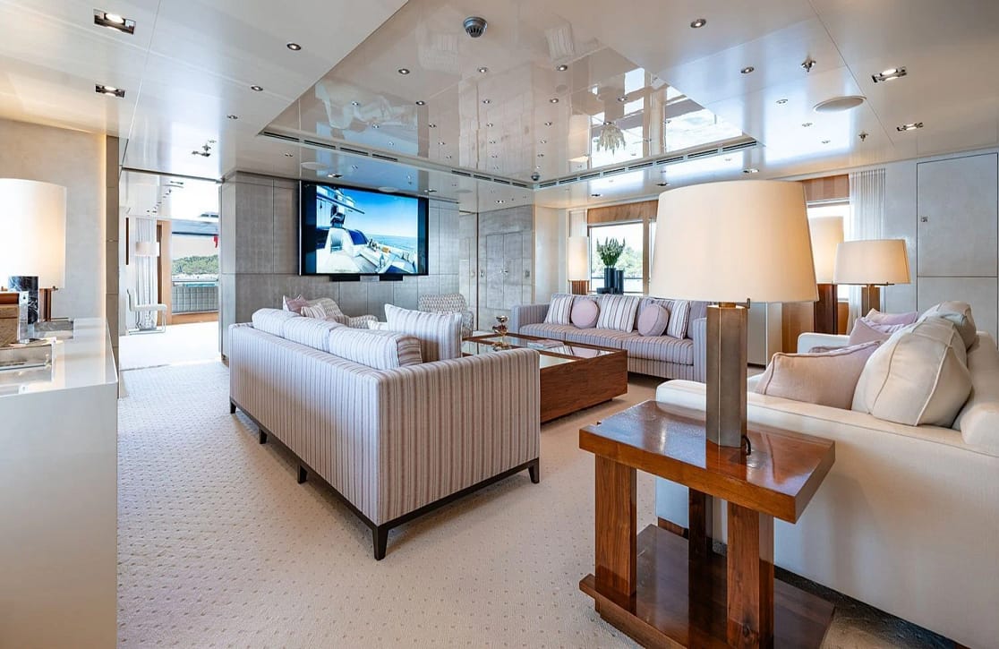 An image of Loon yacht
