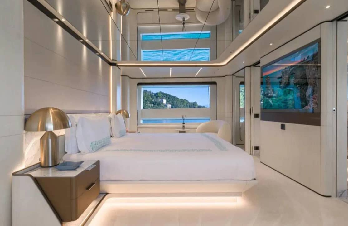 An image of Lee yacht