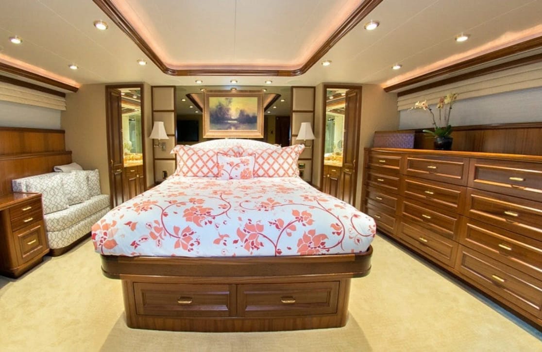 An image of Wild Kingdom yacht