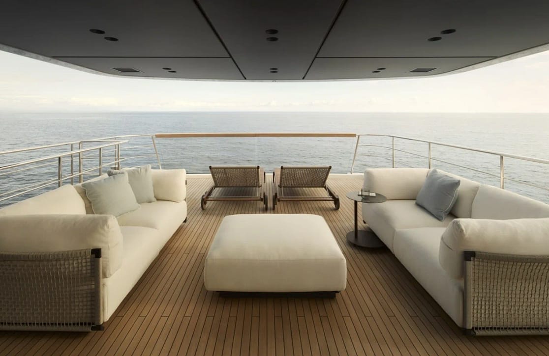 An image of Unique S yacht