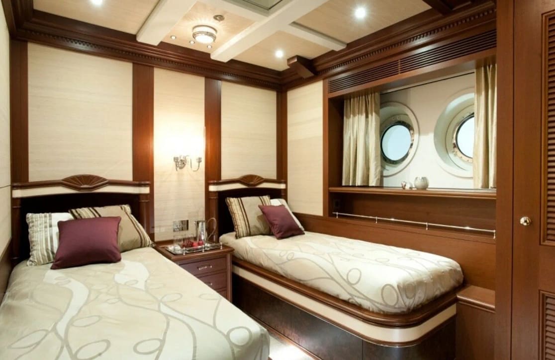 An image of Red Sky yacht