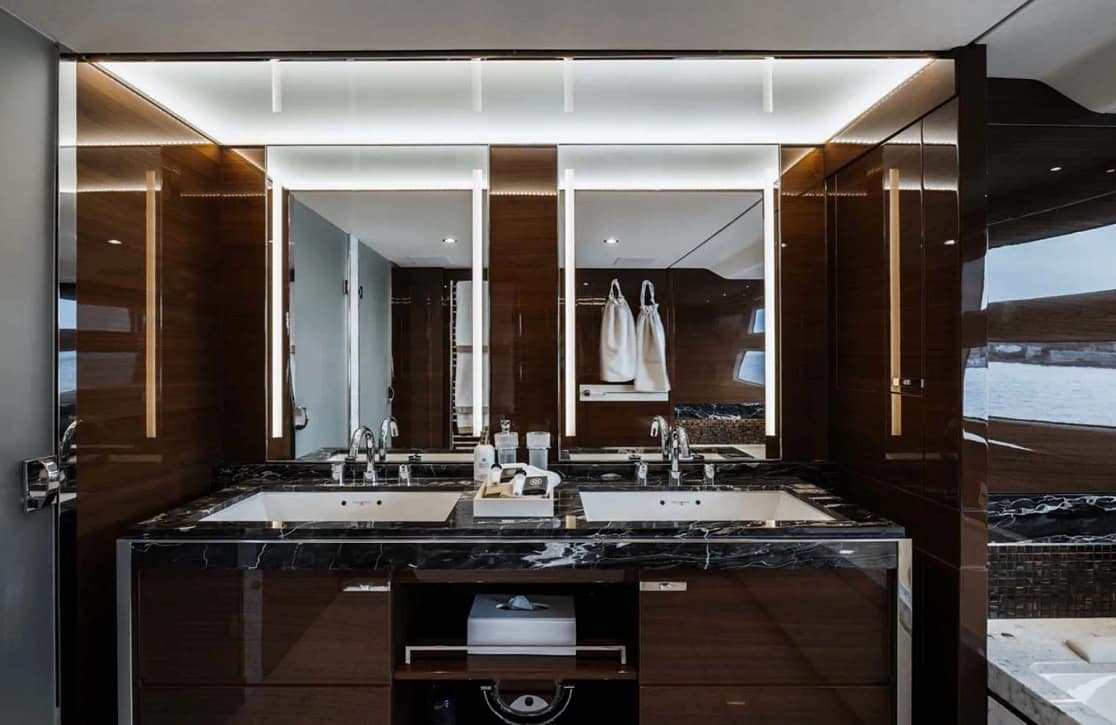 An image of Riviera Living yacht