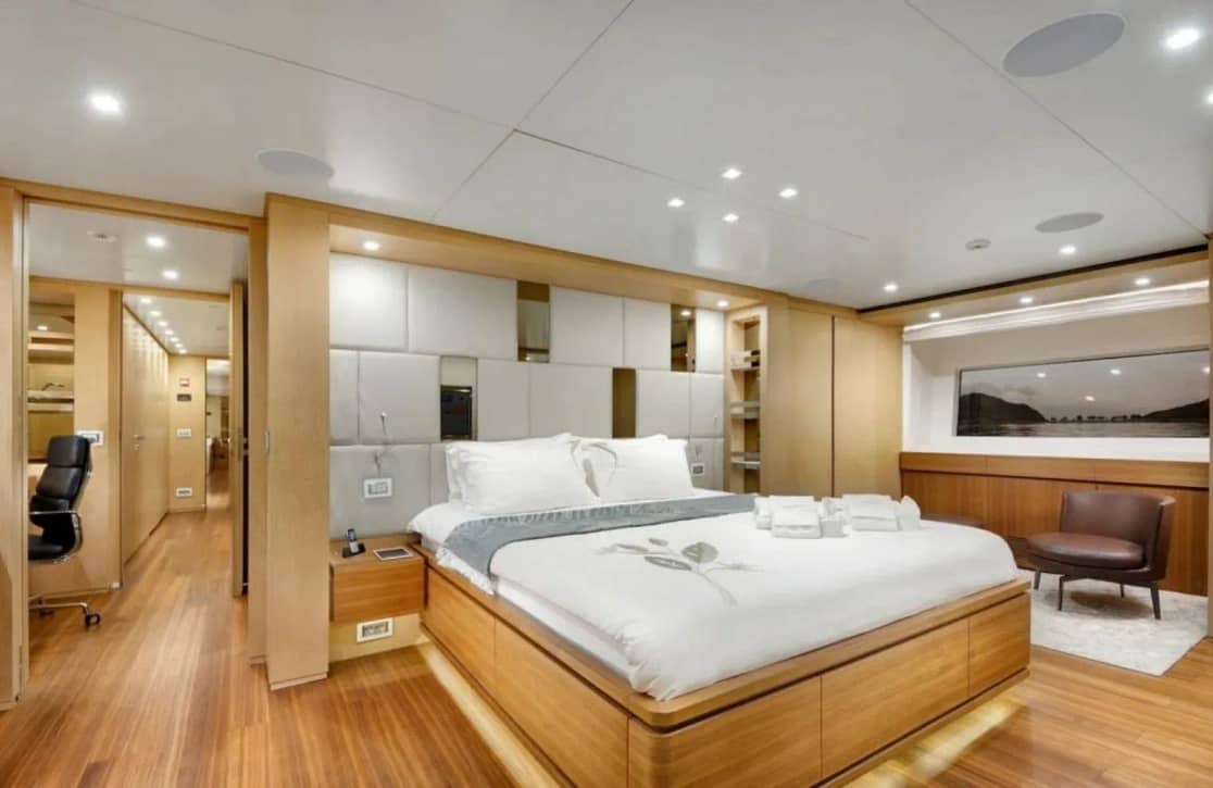 An image of Therapy yacht