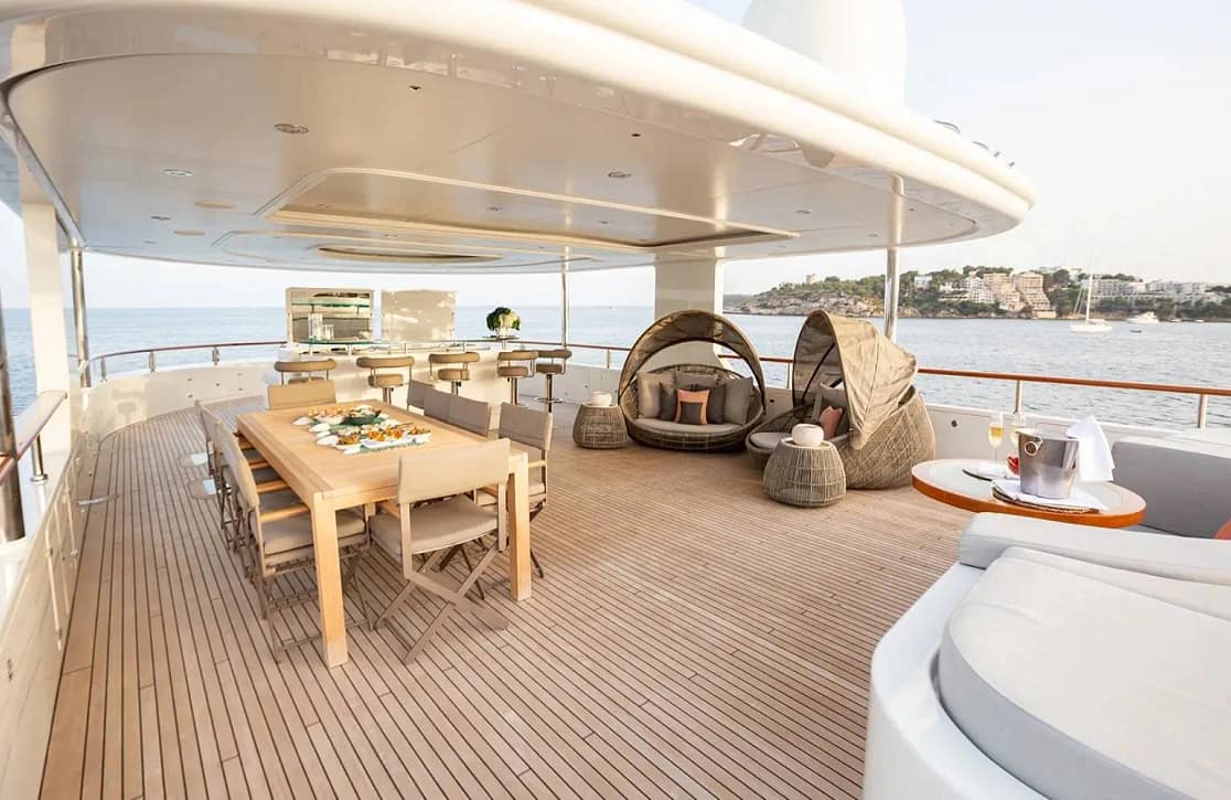An image of Incal yacht