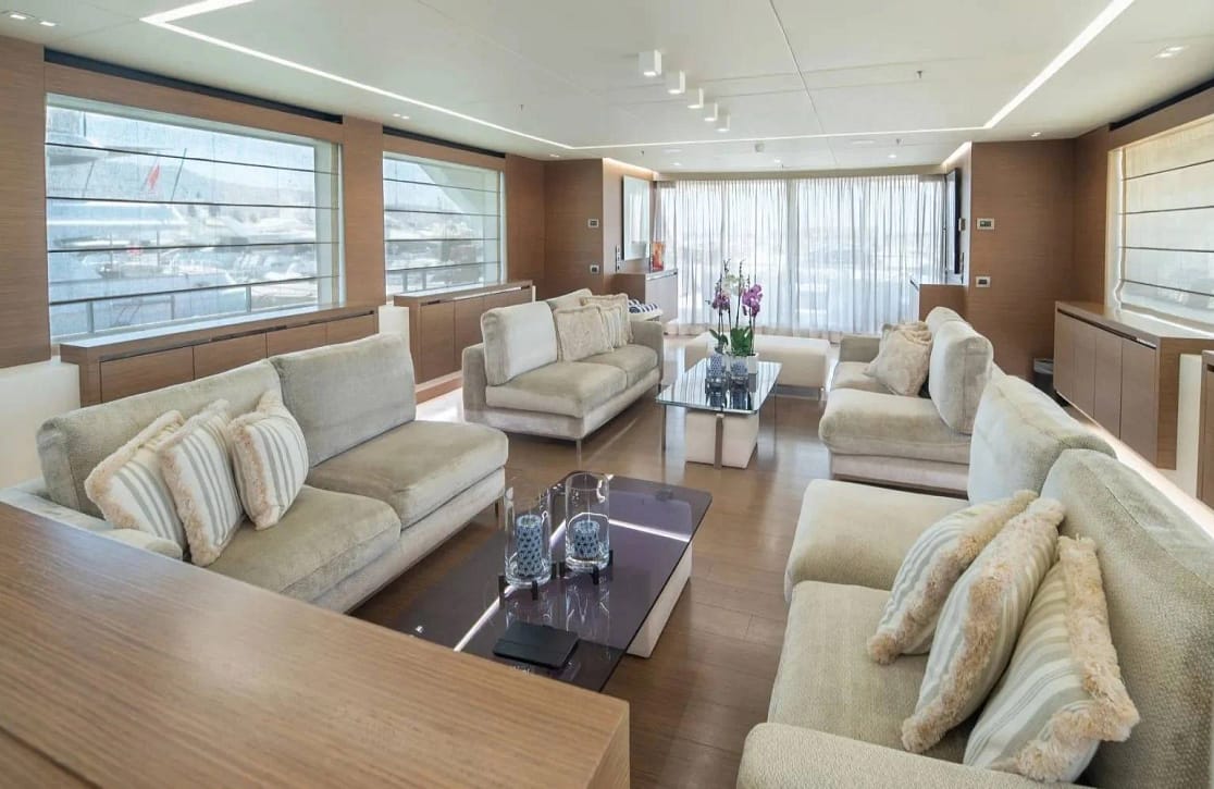 An image of Ipanemas yacht