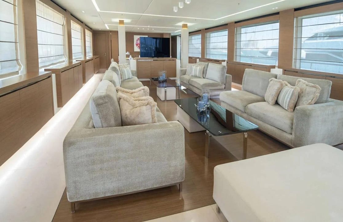 An image of Ipanemas yacht