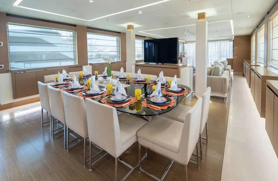 An image of Ipanemas yacht