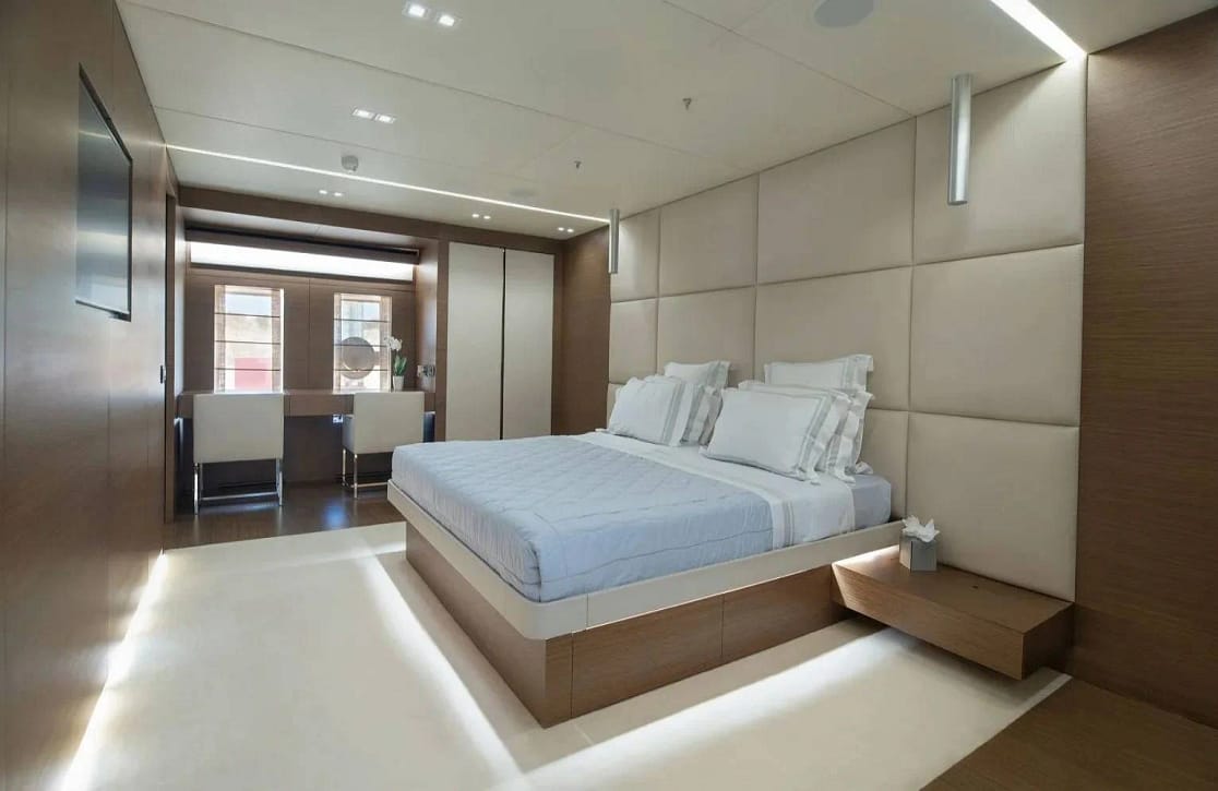 An image of Ipanemas yacht
