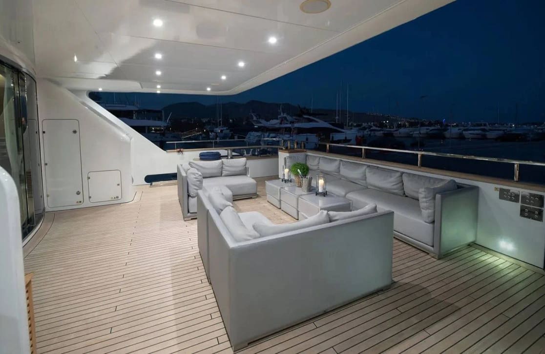 An image of Ipanemas yacht