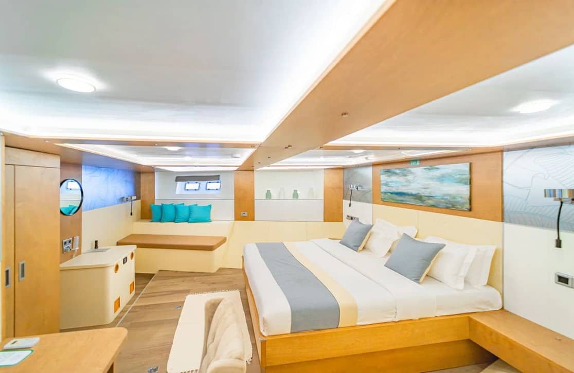 An image of Alice yacht