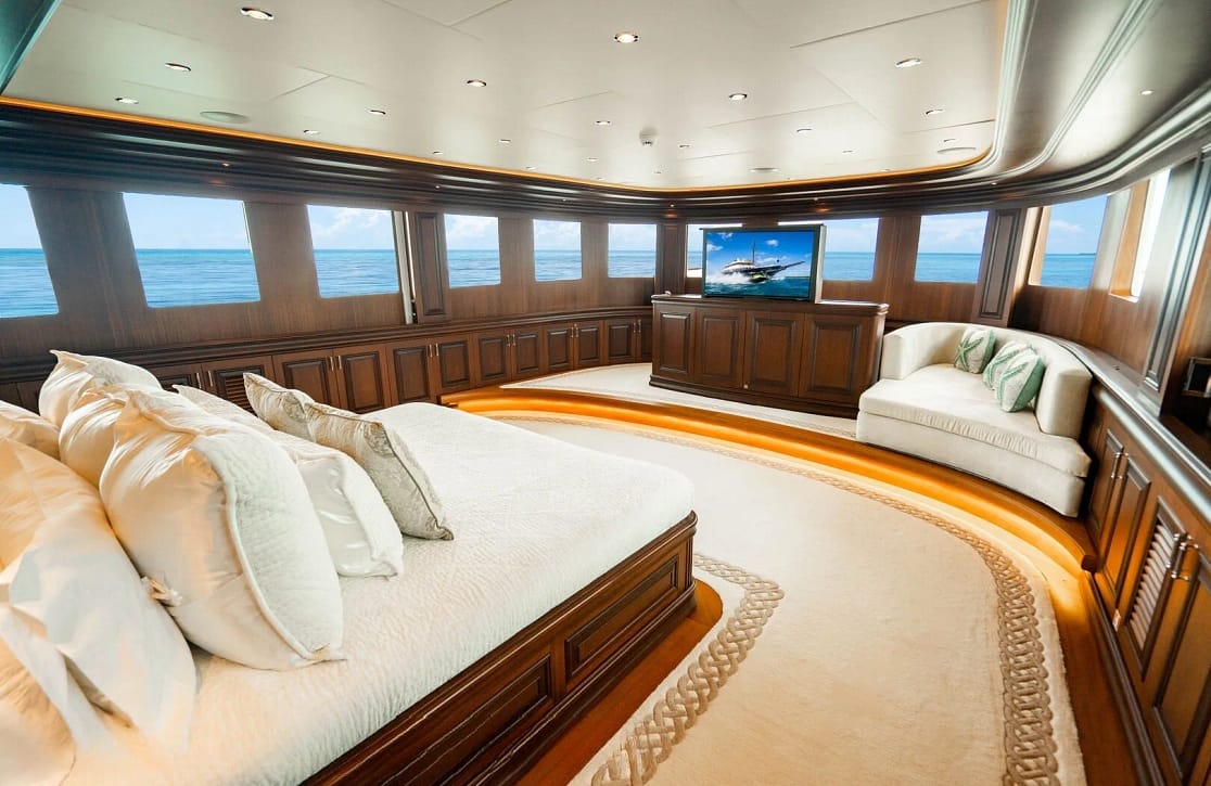 An image of Omnia 1 yacht