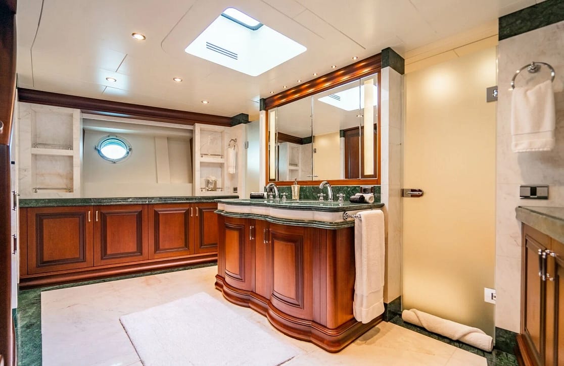 An image of Omnia 1 yacht