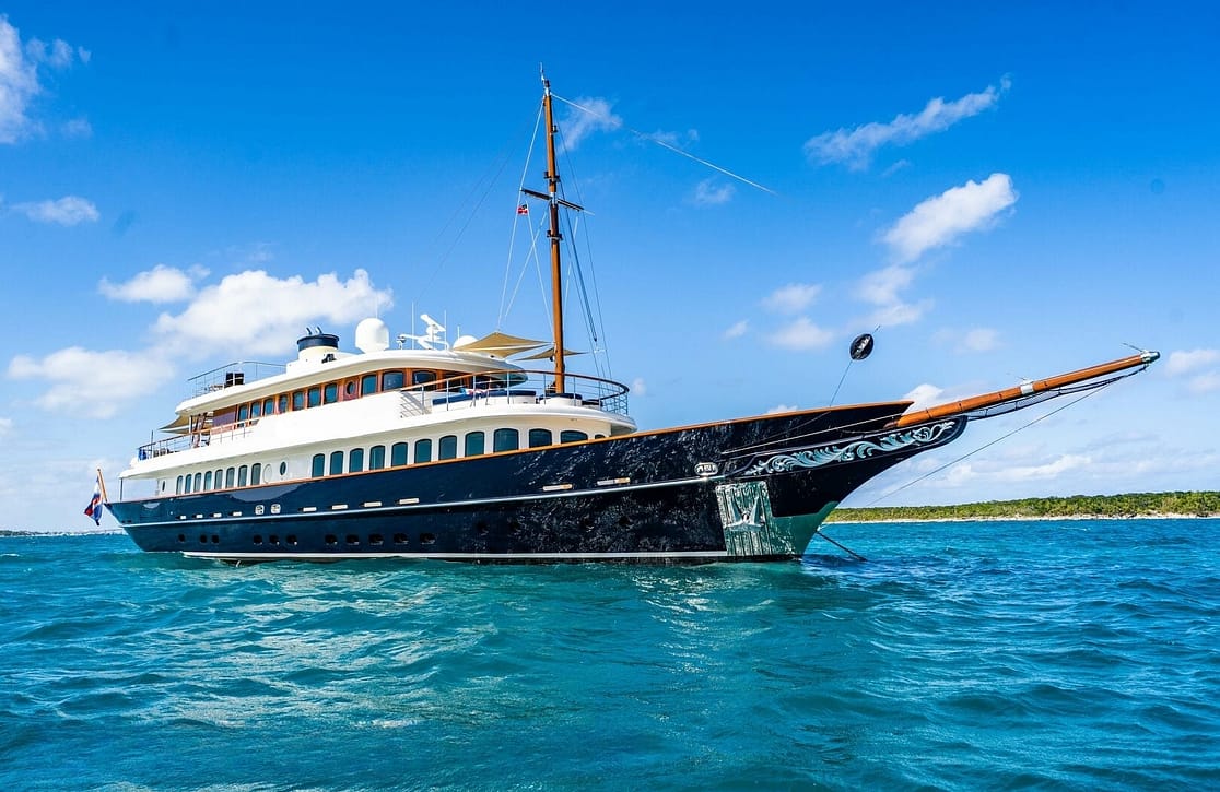 An image of Omnia 1 yacht