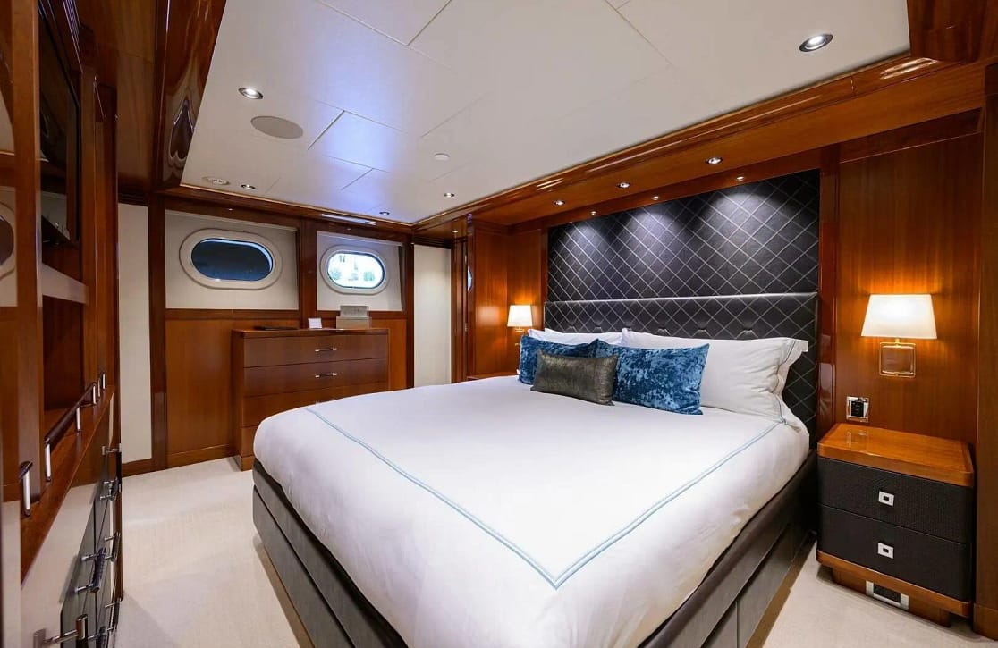 An image of Neenah yacht