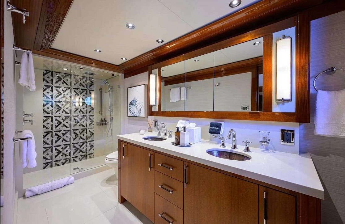 An image of Neenah yacht