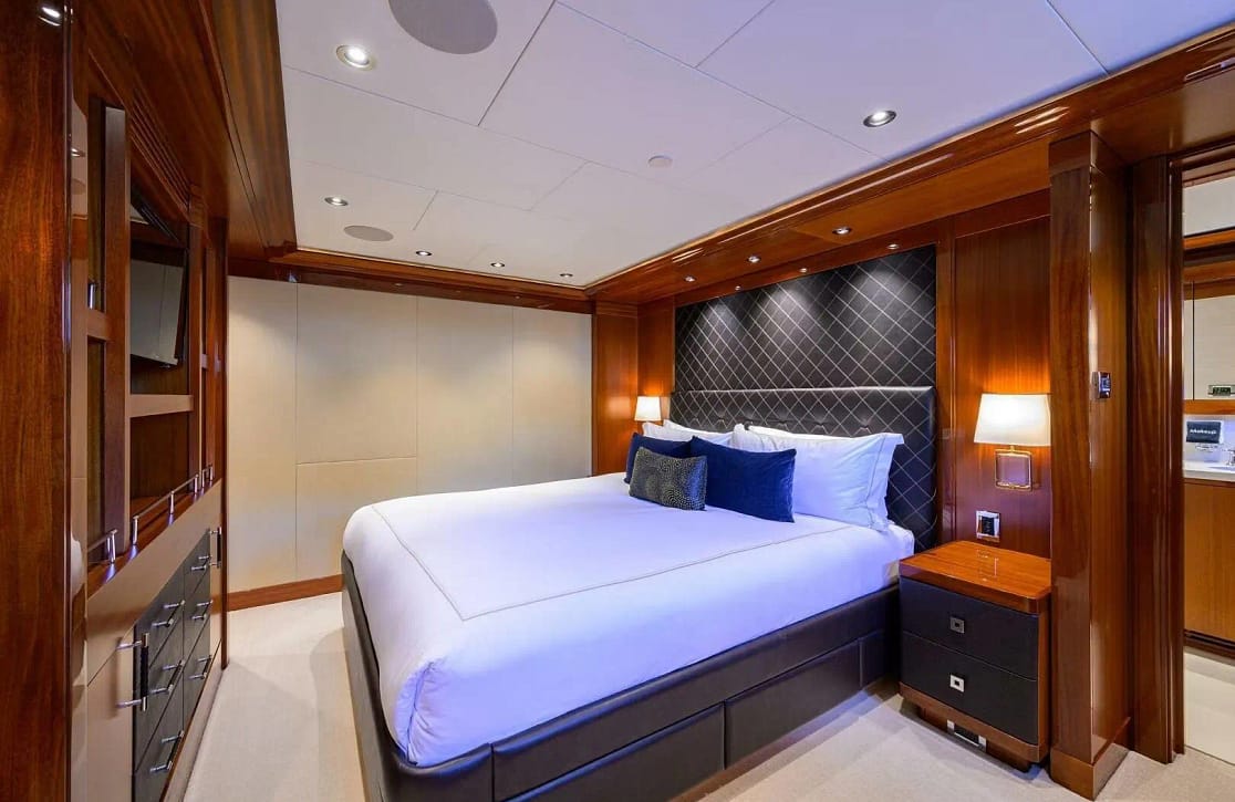 An image of Neenah yacht