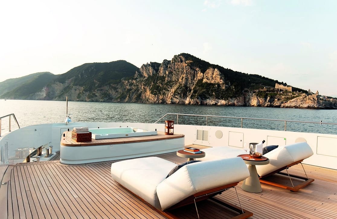 An image of Legend yacht