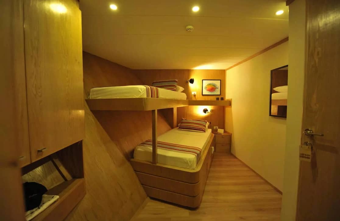 An image of Safira yacht