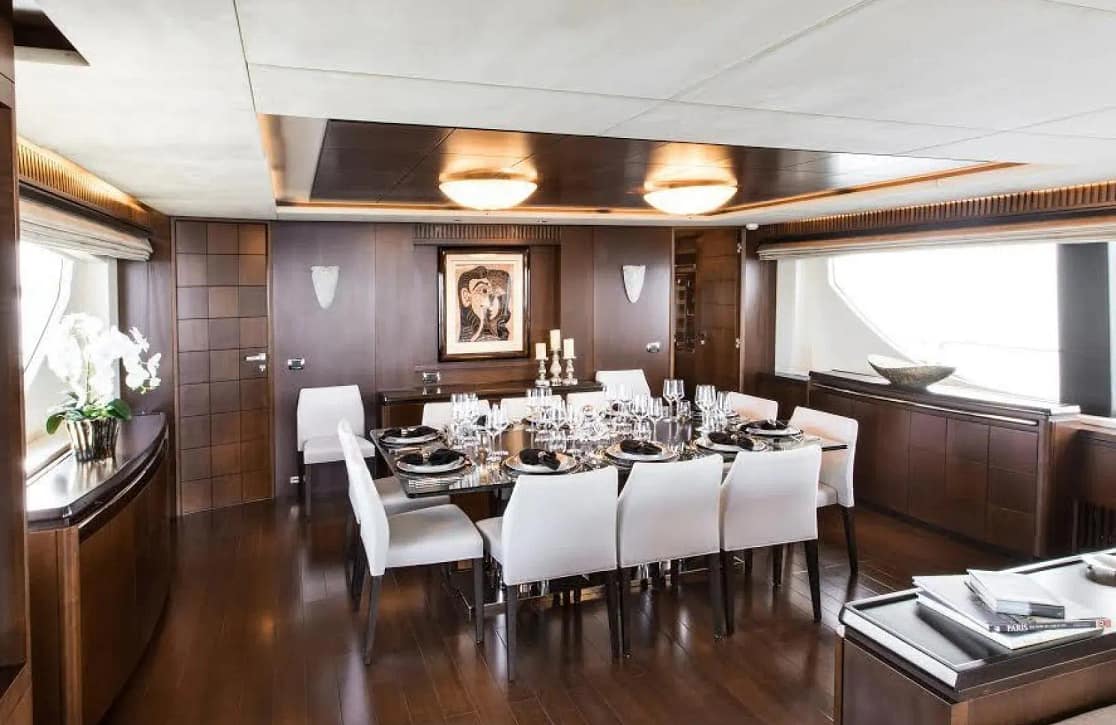 An image of Tail Lights yacht