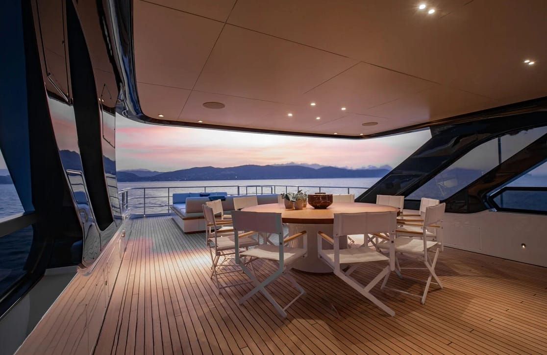 An image of Legend yacht