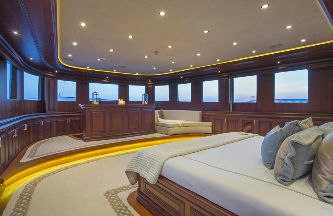 An image of Omnia 1 yacht