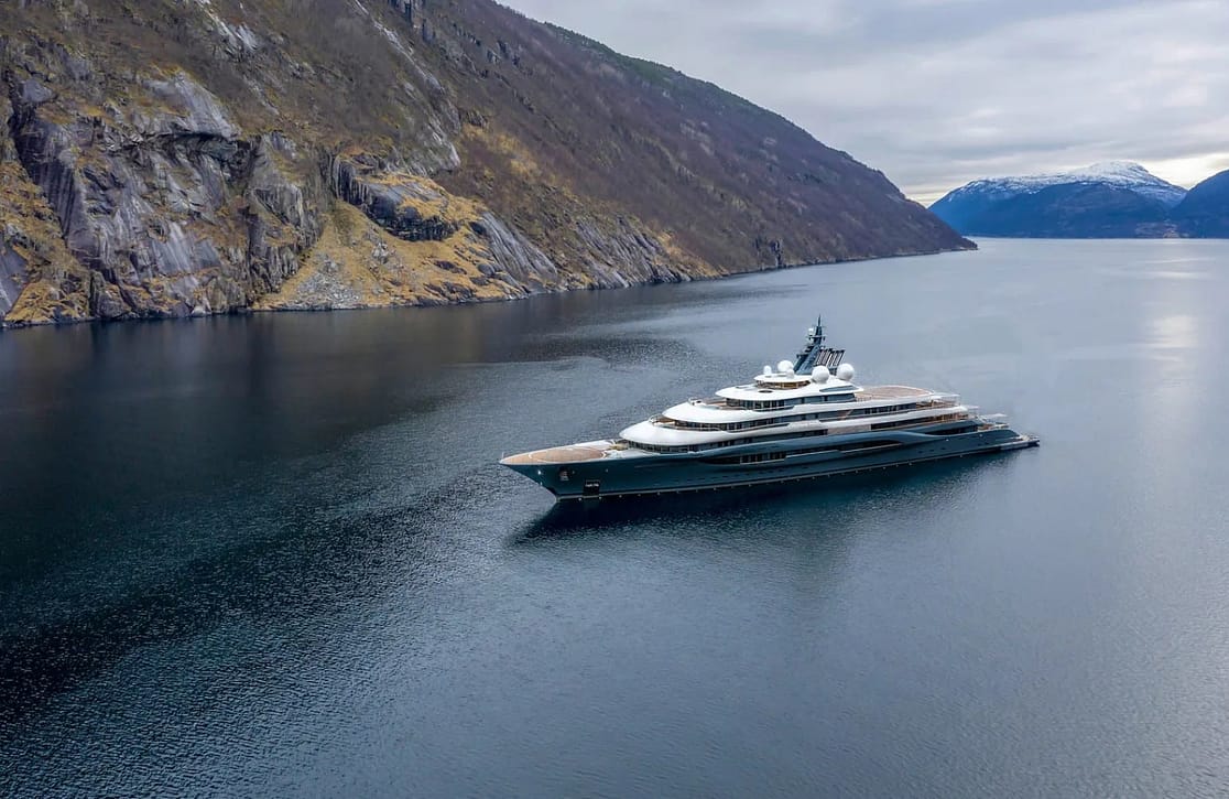 An image of Flying Fox yacht