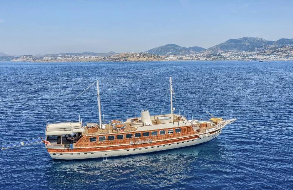 An image of Elara 1 yacht