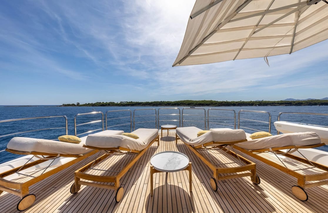 An image of O’lion yacht
