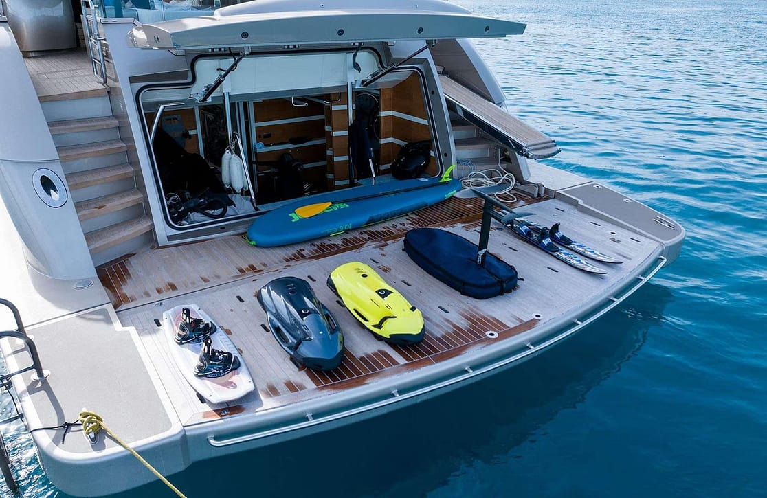 An image of The Palm yacht