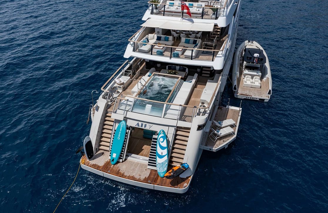 An image of Aily yacht