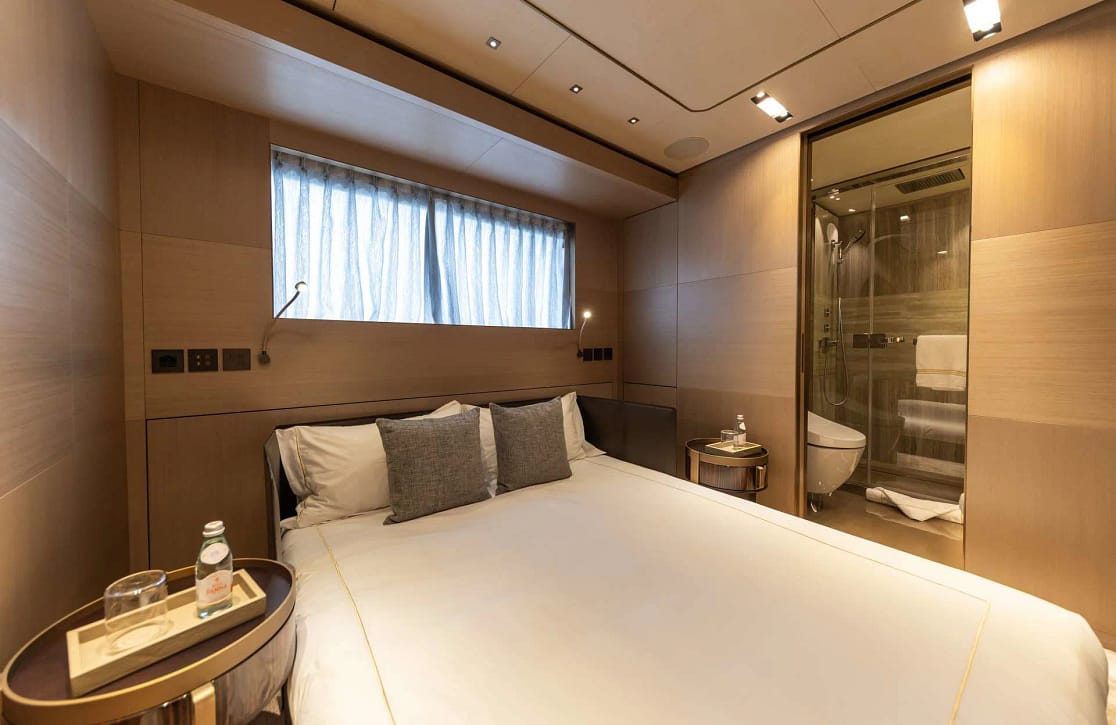 An image of Aily yacht