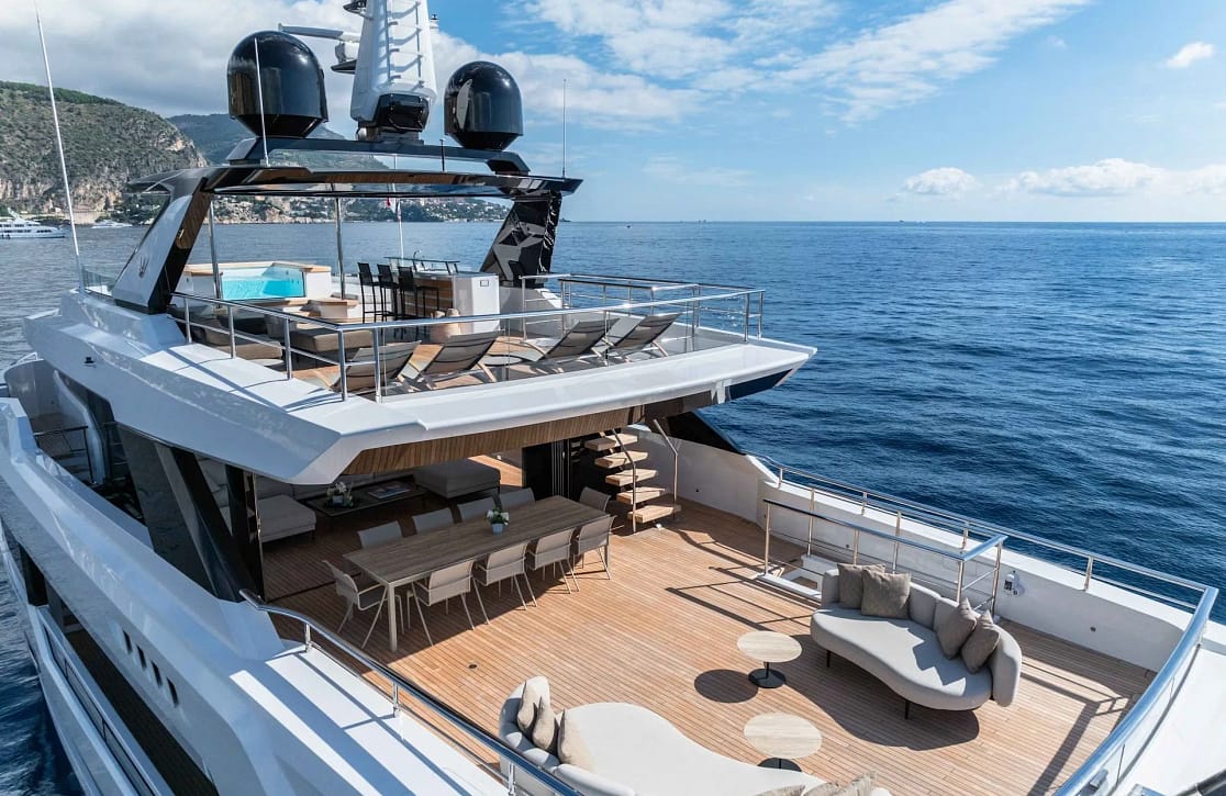 An image of Vayus yacht