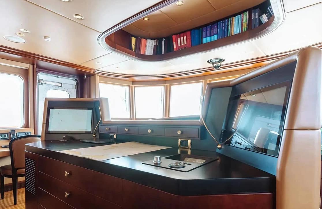 An image of Incal yacht