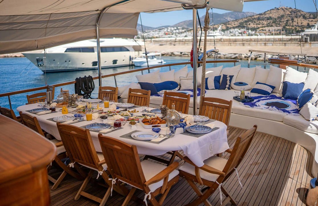 An image of Babylon yacht