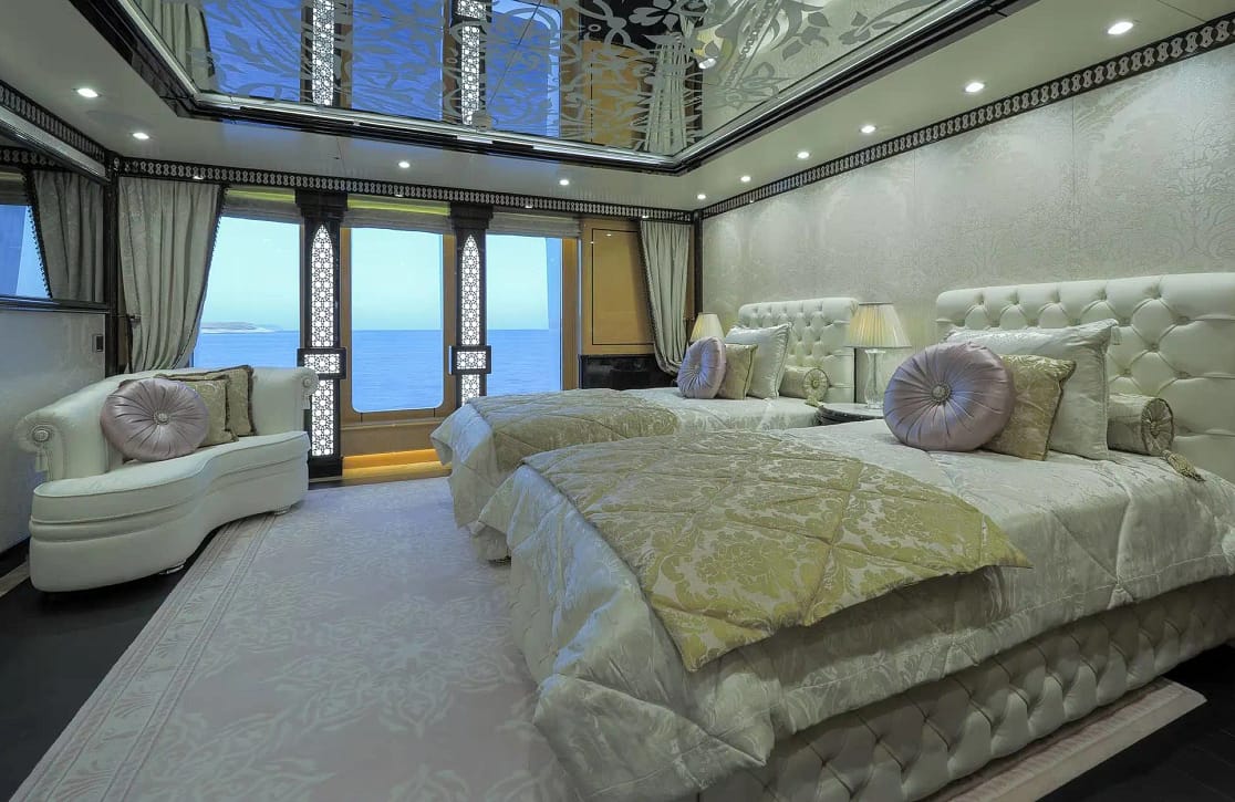 An image of Elements yacht