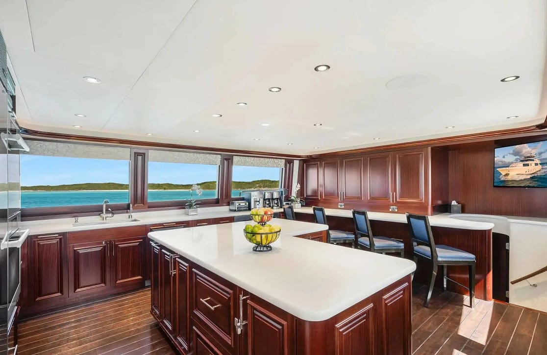 An image of Lucky Lady yacht
