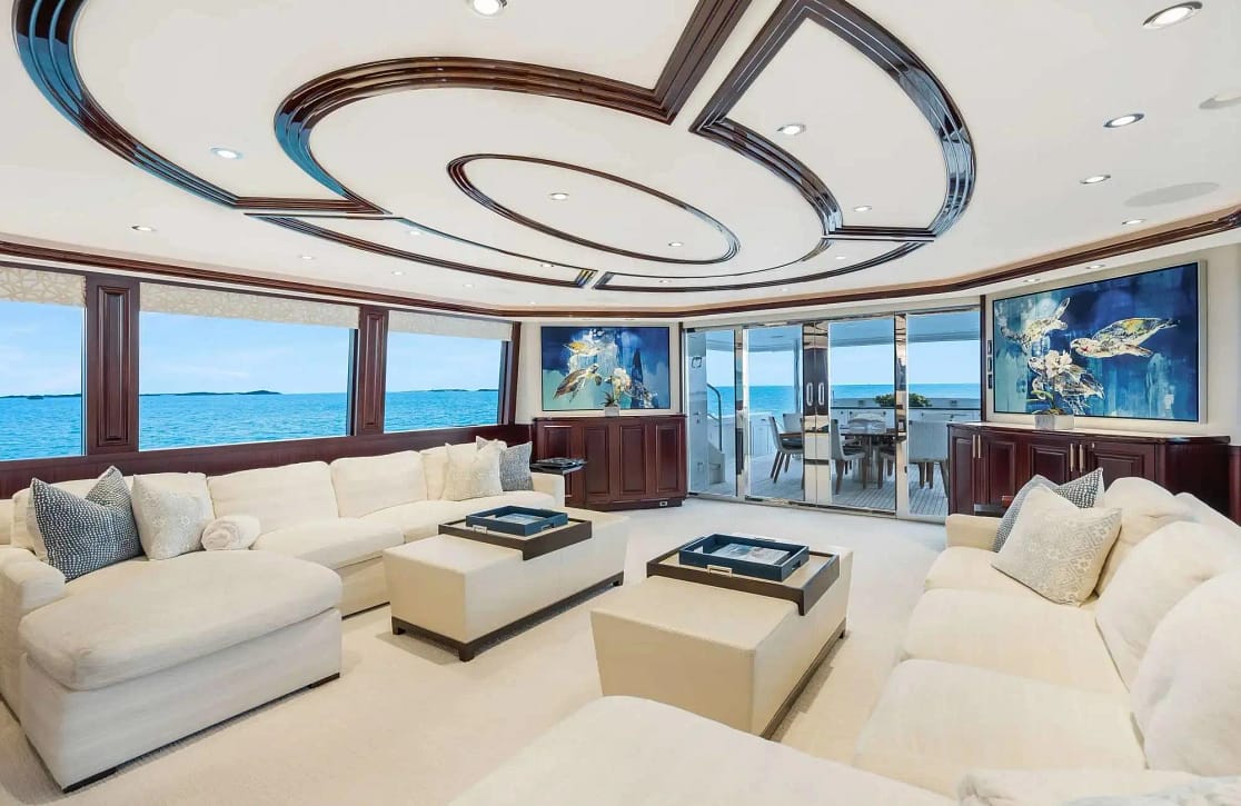 An image of Lucky Lady yacht