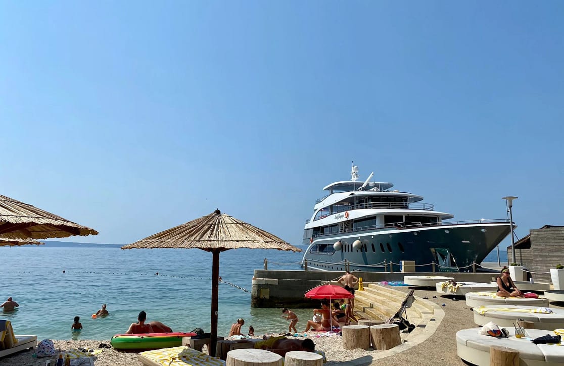 An image of Lady Eleganza yacht