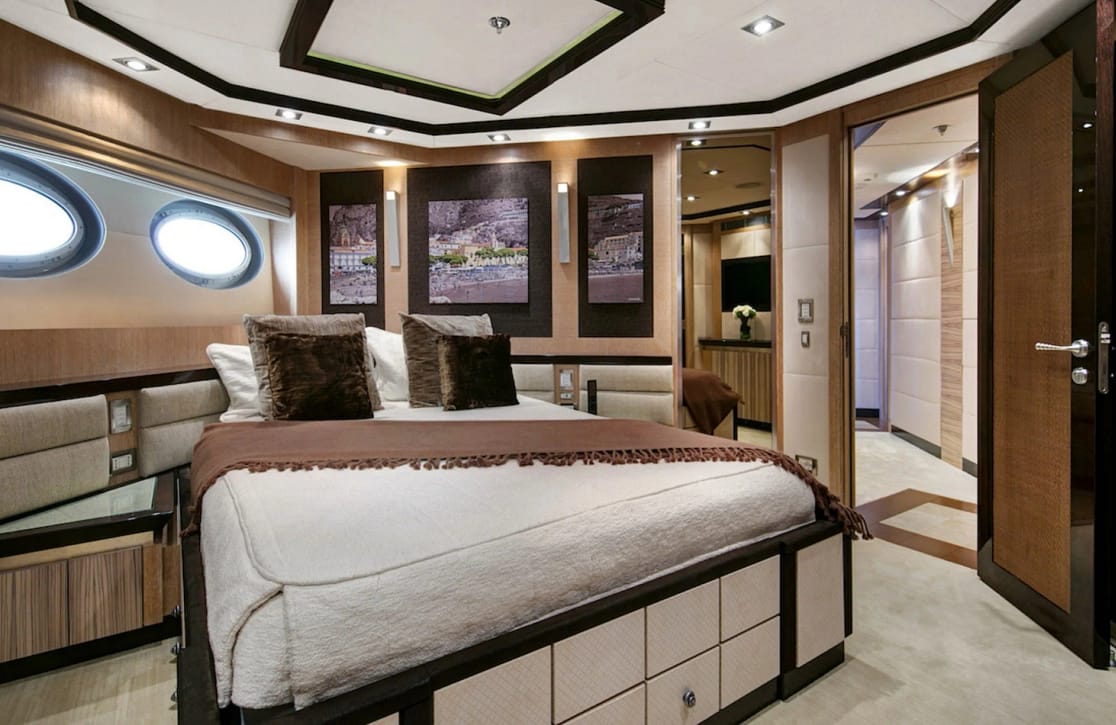 An image of Silver Wave yacht