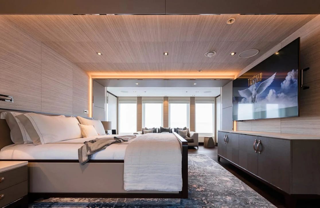 An image of Laurentia yacht