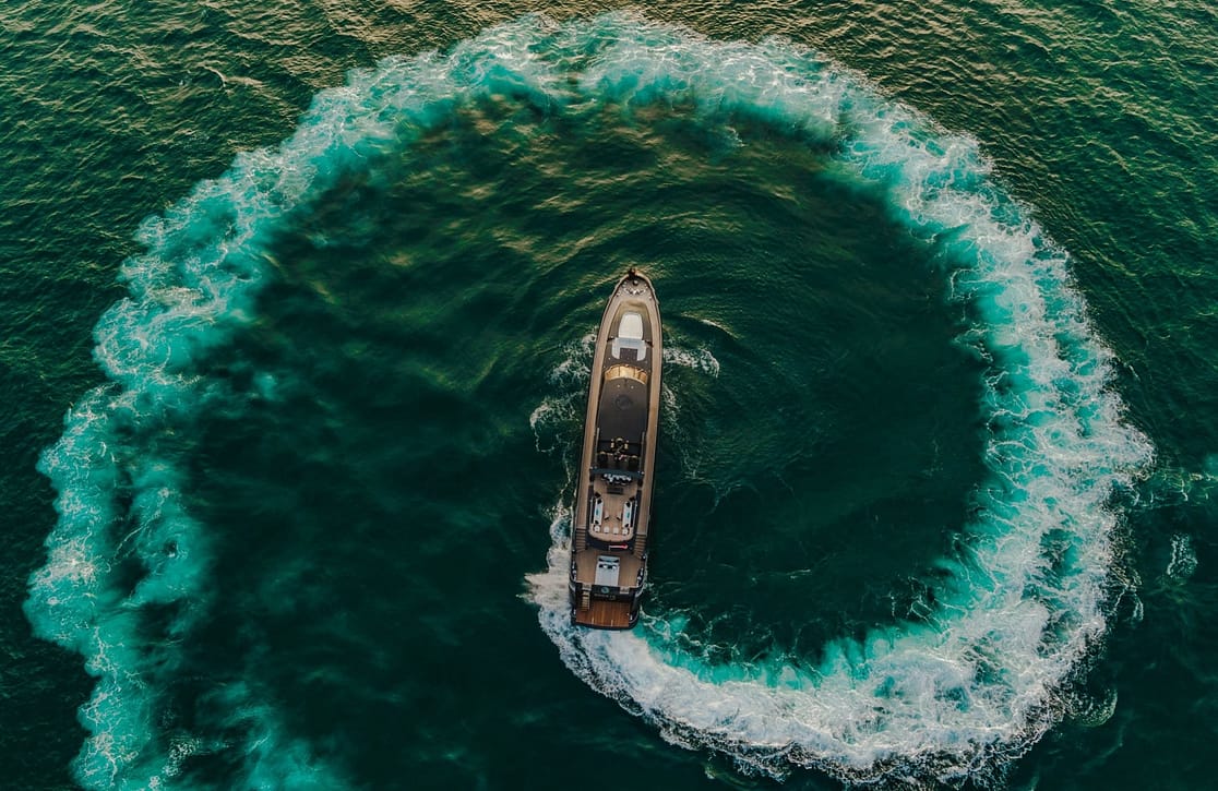 An image of Aquila yacht