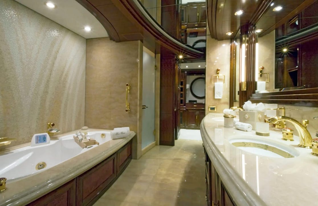 An image of Blue Moon yacht