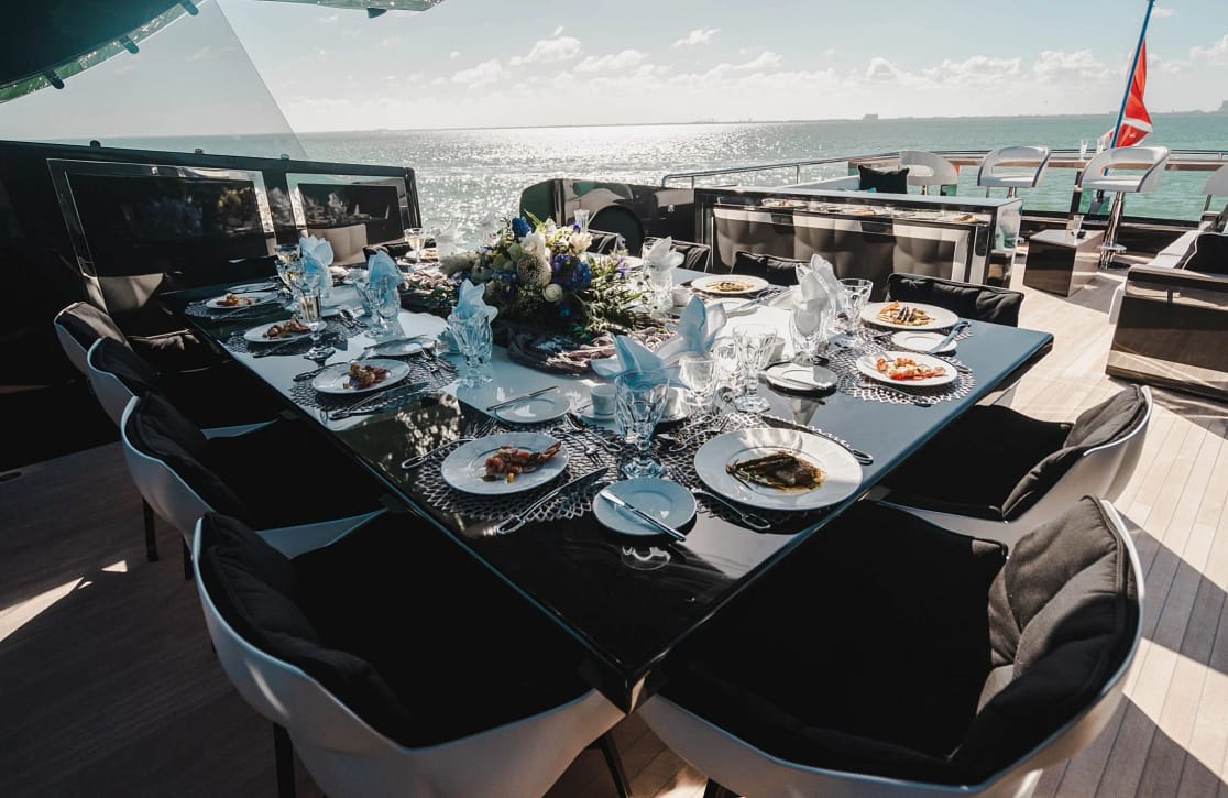 An image of Aquila yacht