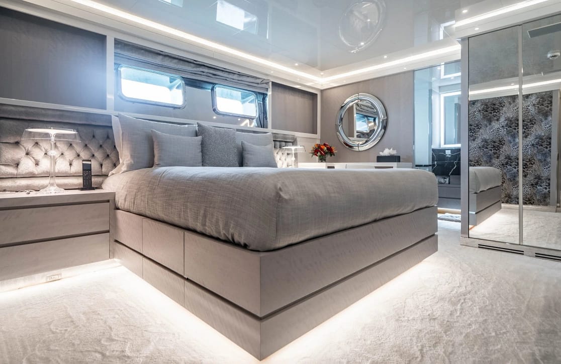 An image of Aquila yacht