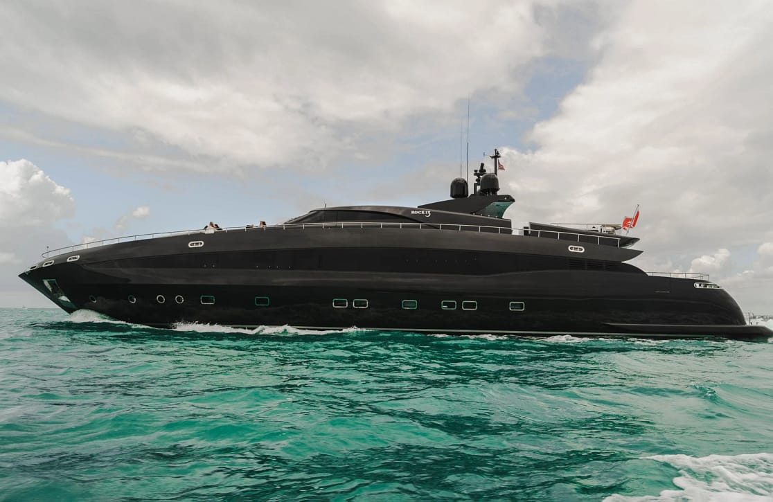 An image of Aquila yacht