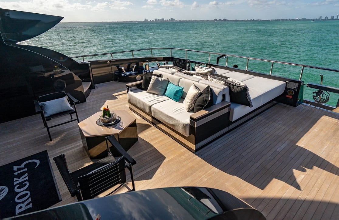 An image of Aquila yacht