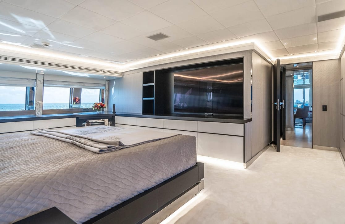 An image of Aquila yacht