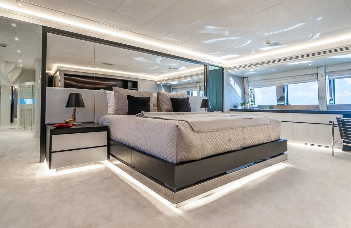 An image of Aquila yacht