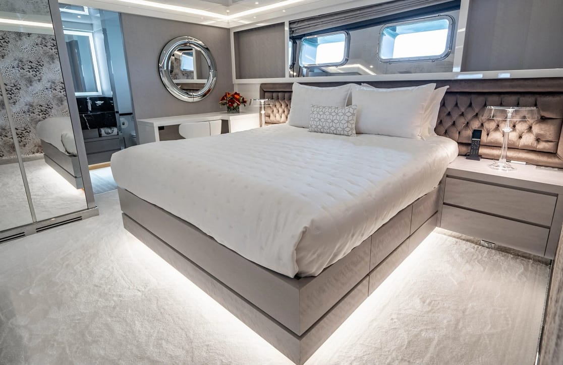 An image of Aquila yacht